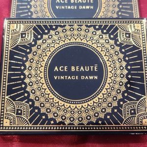 Ace Beauté Vintage Dawn Palette